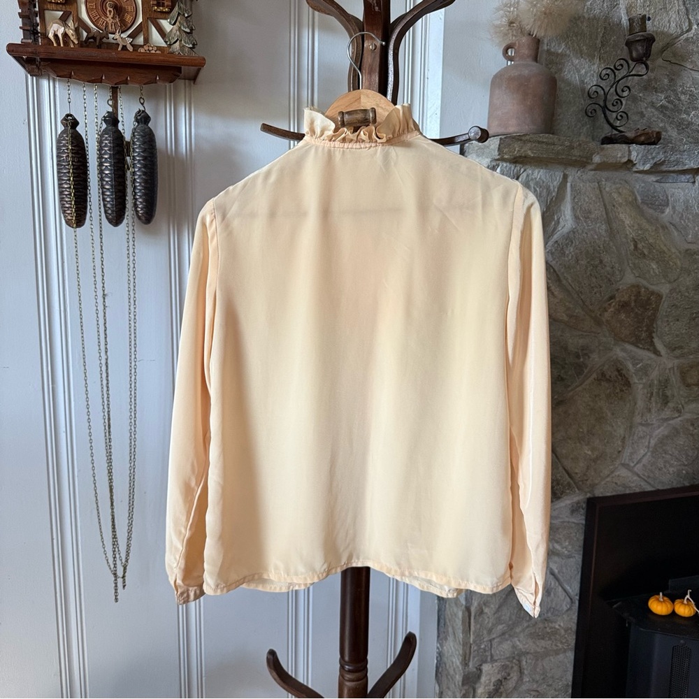 1970s Peach Ruff Neck Cottagecore Prairie Vintage Blouse size 6 small - Picture 8 of 8